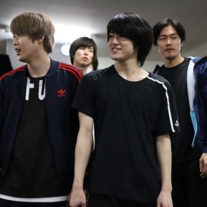 舞台版「BLACK BIRD」通し稽古レポート　妖怪との切ない純愛物語を、八百屋舞台で表現 イメージ画像