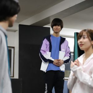 舞台版「BLACK BIRD」通し稽古レポート　妖怪との切ない純愛物語を、八百屋舞台で表現 イメージ画像