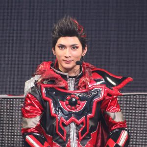 なにが正義で、悪なのかーー人間ドラマ描くウルトラマン舞台『DARKNESS HEELS』イベントレポート イメージ画像