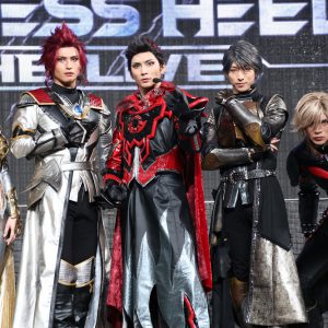 なにが正義で、悪なのかーー人間ドラマ描くウルトラマン舞台『DARKNESS HEELS』イベントレポート イメージ画像