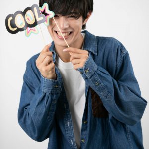 舞台『ピオフィオーレの晩鐘』出演の“伊吹和真”って？はじける笑顔と声に胸キュン【#令和のイケメン名鑑】 イメージ画像