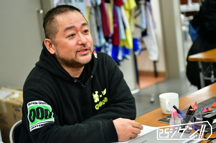 甘やかな愛着と、葛藤の狭間で。舞台『弱虫ペダル』演出・脚本 西田シャトナー、シリーズを振り返る イメージ画像