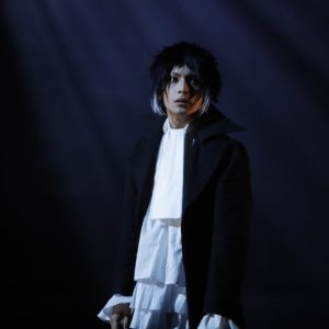 鳥越裕貴が魅せる“生命の輝き”　舞台「文豪ストレイドッグス DEAD APPLE」公演レポート イメージ画像