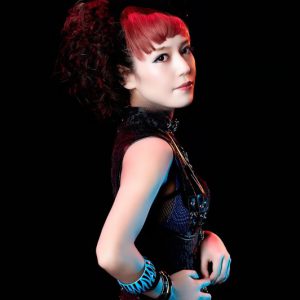 仲万美のアートプロジェクト第1弾『DustBunnySHOW』、延期公演が決定 イメージ画像
