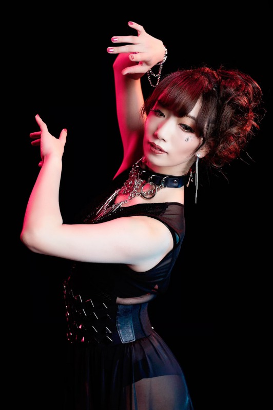 仲万美のアートプロジェクト第1弾『DustBunnySHOW』、延期公演が決定 イメージ画像