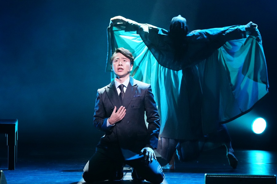 人間とは…　中川晃教・小西遼生が好対照な個性で魅せる、Musical『DEVIL』レポート イメージ画像