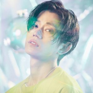 高橋健介、“大人の色気”を発揮　『振れ幅と盛れ』な2022年カレンダー発売 イメージ画像
