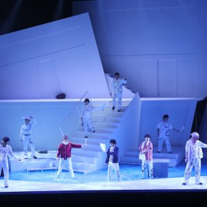 鈴木拡樹＆荒牧慶彦W主演「バクマン。」THE STAGEが開幕、水で表現する心情 イメージ画像