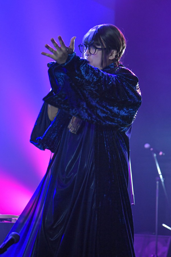 演出・古谷大和×脚本・磯貝龍乎による“禁断”の朗読劇「M・A・D朗毒」開幕 イメージ画像