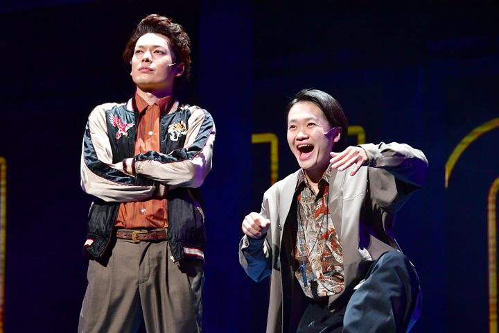 荒牧慶彦、舞台上での初漫才に「ウケると信じています（笑）」　舞台カミシモが開幕 イメージ画像