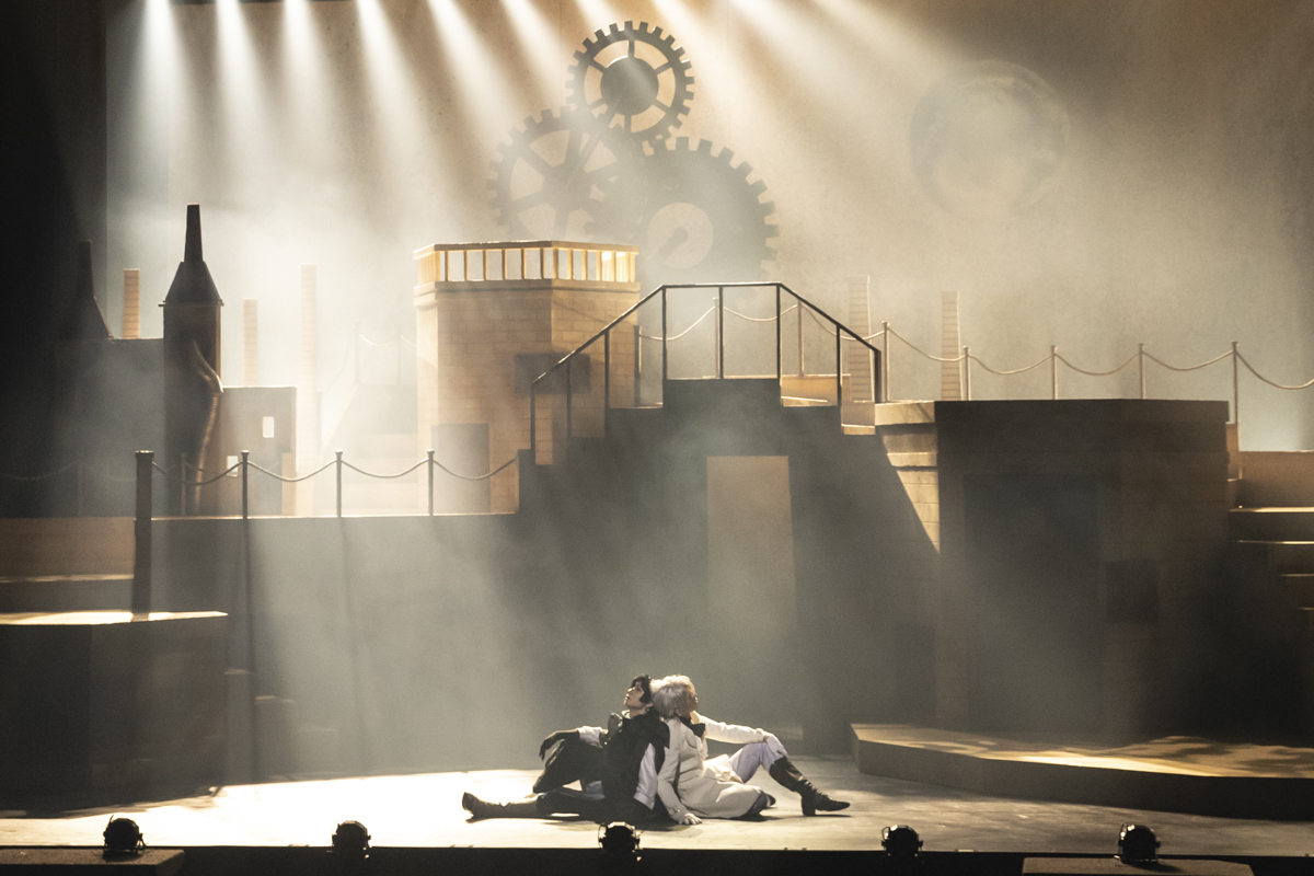 植田圭輔ら出演「ヴァニタスの手記」舞台写真が解禁　2・5までディレイ配信実施 イメージ画像