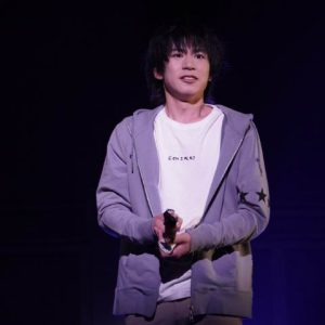 高本学「活力を与えられるように全力で」　開幕の「COLOR CROW」、舞台写真とコメント到着 イメージ画像