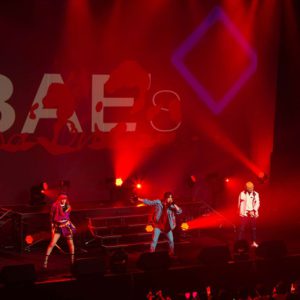 「パラステ」ライブ公演、佐奈宏紀・君沢ユウキらが全13曲を披露　舞台写真＆セットリストを公開 イメージ画像