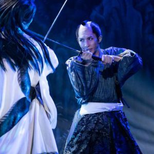 荒木宏文が一人二役で演じる光と影　舞台「漆黒天 -始の語り-」ゲネプロレポート イメージ画像