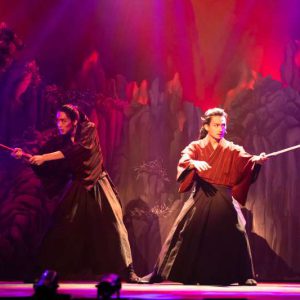 荒木宏文が一人二役で演じる光と影　舞台「漆黒天 -始の語り-」ゲネプロレポート イメージ画像