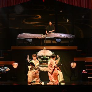 荒牧慶彦が亀姫と図書之助の2役を演じ分ける、朗読×和楽器『天守物語』開幕　日替わりキャストに北村諒ら イメージ画像