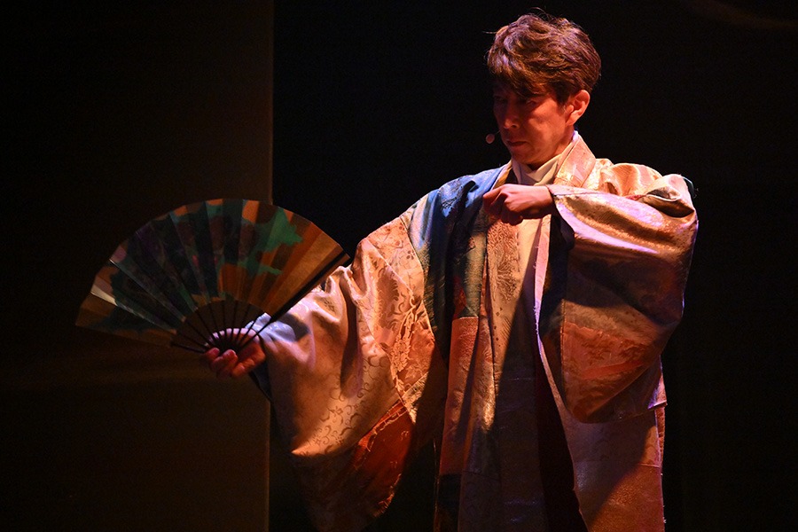 荒牧慶彦が亀姫と図書之助の2役を演じ分ける、朗読×和楽器『天守物語』開幕　日替わりキャストに北村諒ら イメージ画像