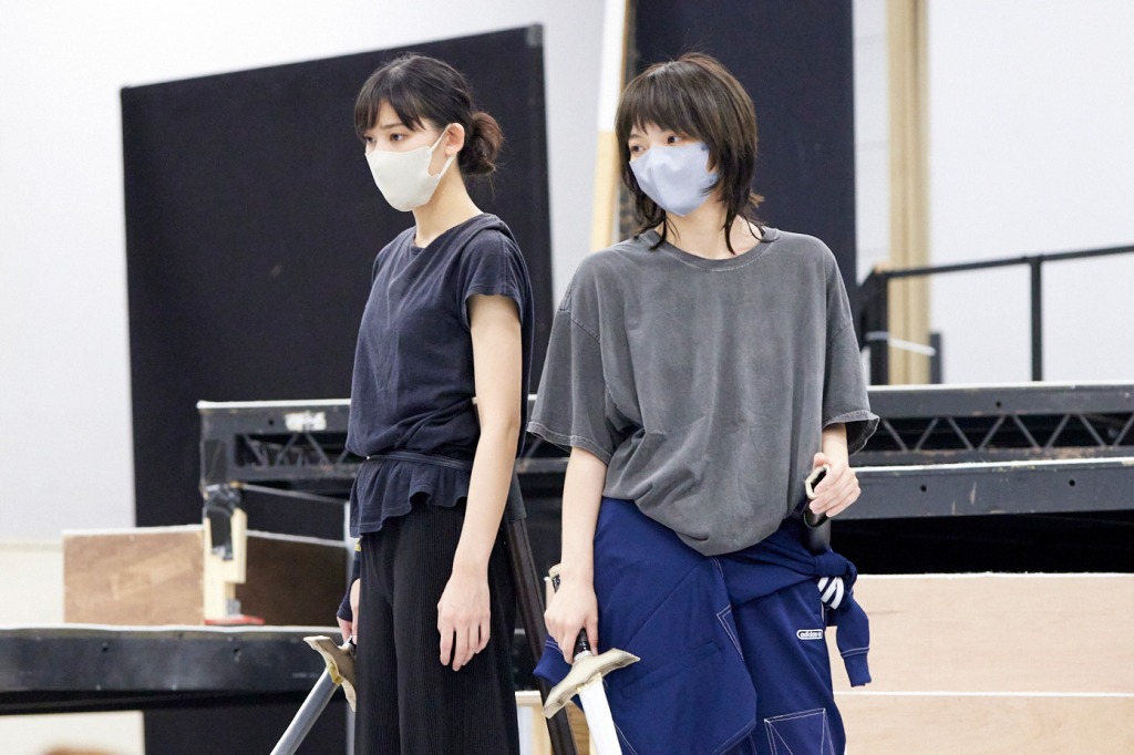 小宮璃央ら出演　ミュージカル「Shuffle！～まぜこぜ図書館『若草三銃士物語』～」稽古場レポート イメージ画像
