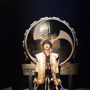 佐藤信長・寺西拓人ら出演　太鼓×殺陣×芝居で織りなす、舞台「ジパング！」舞台写真解禁 イメージ画像