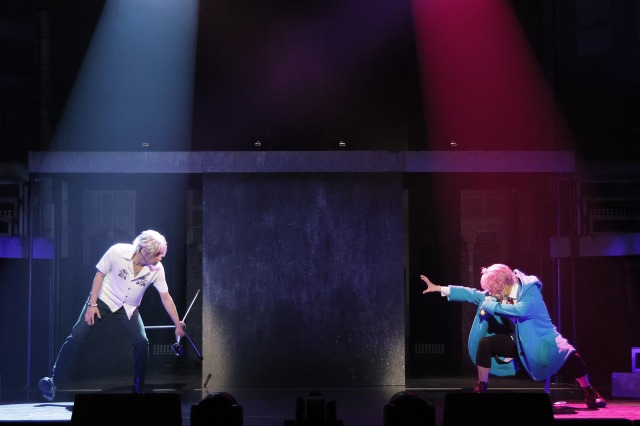 『ヒプステ』《Fling Posse VS MAD TRIGGER CREW》開幕　キャストコメント＆舞台写真が到着 イメージ画像