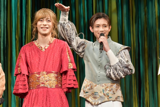 舞台『夏の夜の夢』開幕　キャストコメント・舞台写真が解禁に イメージ画像