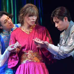 舞台『夏の夜の夢』開幕　キャストコメント・舞台写真が解禁に イメージ画像