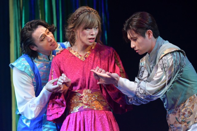 舞台『夏の夜の夢』開幕　キャストコメント・舞台写真が解禁に イメージ画像