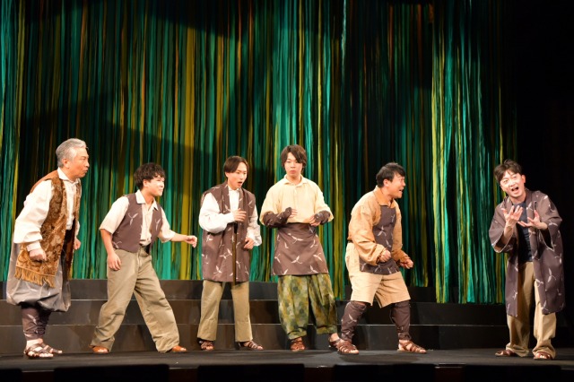 舞台『夏の夜の夢』開幕　キャストコメント・舞台写真が解禁に イメージ画像