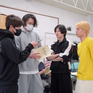 いよいよ開幕！ 『夏の夜の夢』 山本一慶、稲垣成弥、宇野結也、岸本勇太、稽古場インタビュー イメージ画像