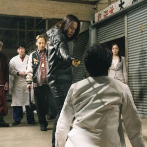 荒木宏文主演映画、『ヒットマン・ロイヤー』Blu-ray／DVDが8・2に発売 イメージ画像