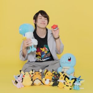 【推しの推し】輝山立が集めた60個超のポケモンぬいぐるみ　ディープすぎる沼にハマった理由「どの現場でも布教しています！」 イメージ画像