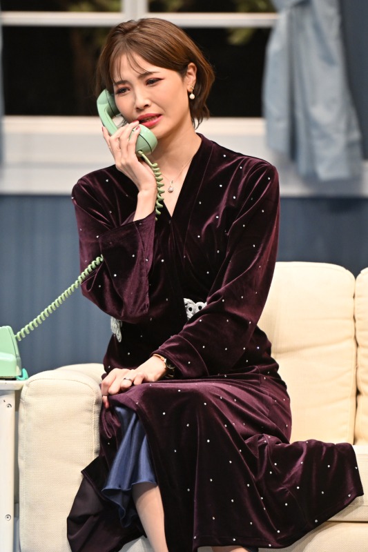 ロンドンコメディ『Run For Your Wife』開幕　舞台写真＆出演者コメントが到着 イメージ画像
