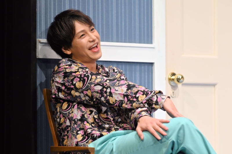 ロンドンコメディ『Run For Your Wife』開幕　舞台写真＆出演者コメントが到着 イメージ画像