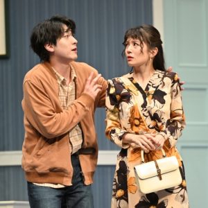 ロンドンコメディ『Run For Your Wife』開幕　舞台写真＆出演者コメントが到着 イメージ画像