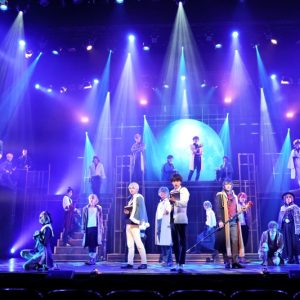 【2.5次元の舞台裏】リアルと幻想の融合を絶妙に描きだす演出家・ほさかよう　「人の神様を馬鹿にしない」という信念 イメージ画像
