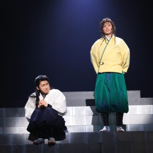 『ながされ・る君へ～足利尊氏太変記～』開幕　舞台写真＆コメントが到着 イメージ画像
