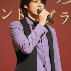 松下優也&有澤樟太郎、「どうやって舞台に？」を期待に変えて　2人で深めるミュージカル『ジョジョの奇妙な冒険 ファントムブラッド』 イメージ画像